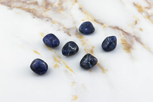 Sodalite tumbled stone-1